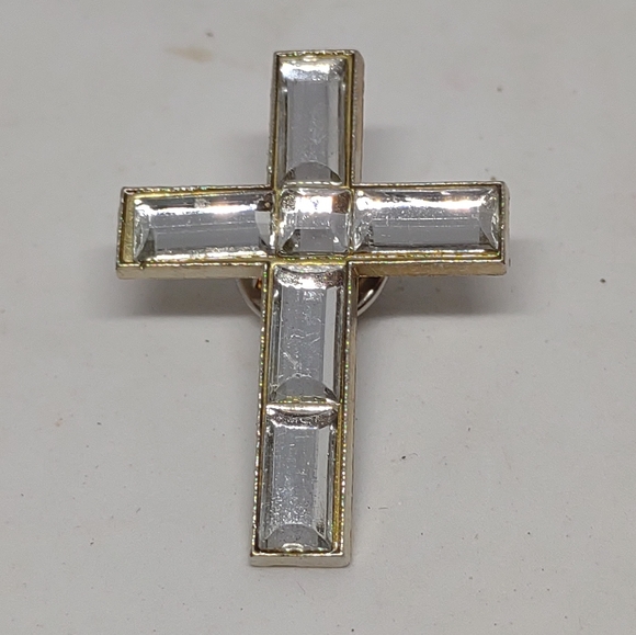 Oriental Trading Co. Crystal Cross Silver Tone Tie Tac Pin 1 1/2"l HAIDUO 5/14 - Picture 1 of 4